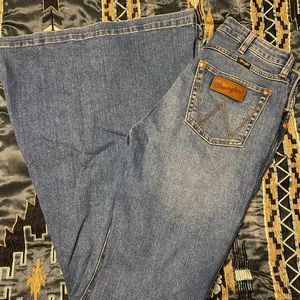 Wrangler Trumpet Flares